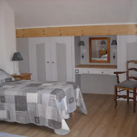 La Contamine 3* Naves-Parmelan